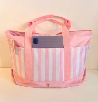 Bolso Victoria's Secret Rayas