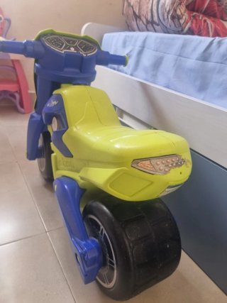 Moto correpasillos Juguettos