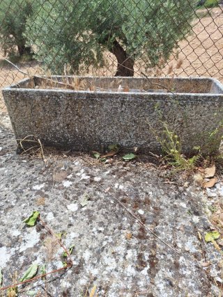 Jardinera de granito  gris