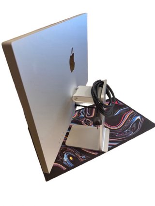 Apple Studio Display 27” con soporte regulable