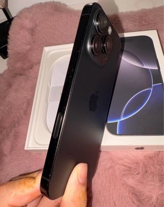 iPhone 16 Pro 128GB Negro