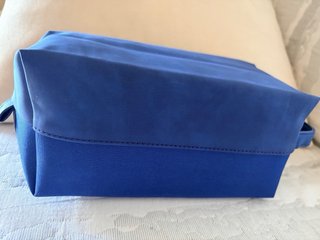 Bolsa de aseo azul