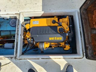 Barco Laut 7.25m con motor nuevo