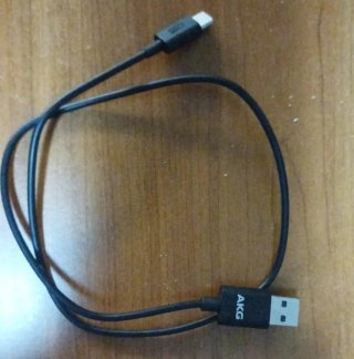 AKG Y600 Auriculares Negros