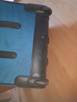 Maleta grande Lear describcion ! O caja con ruedas
