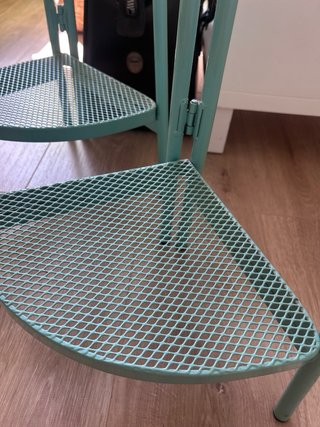 Estantería rinconera metálica verde azulado