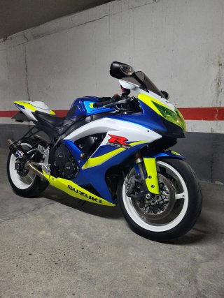 Suzuki GSXR 600 K10