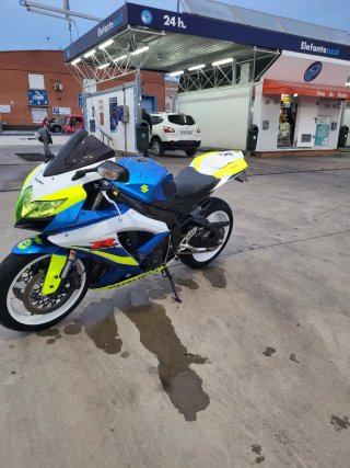 Suzuki GSXR 600 K10