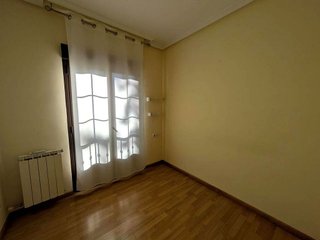 Piso en alquiler en Centro Ciudad en Linares