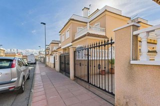 Chalet en venta en Centro en Alcazares, Los