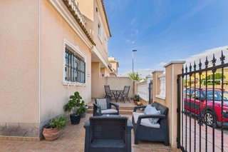 Chalet en venta en Centro en Alcazares, Los