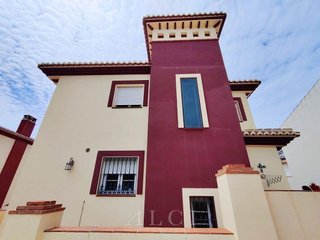 Casa adosada en venta en Canillas de Albaida