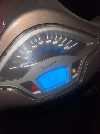 Vespa Primavera 49cc Marrón