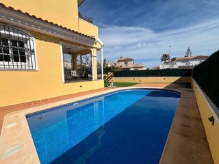 Casa en venta en Campos de Golf - Villa Martin - Los Dolses en Orihuela