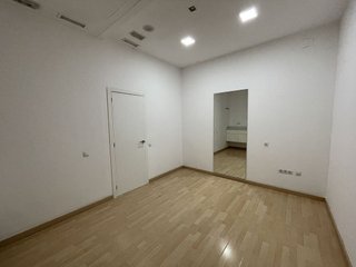 Local comercial en alquiler en El Pilar en Valencia