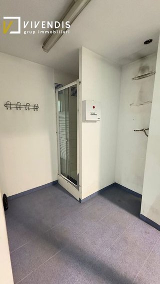 Local comercial en alquiler en Instituts - Universitat en Lleida