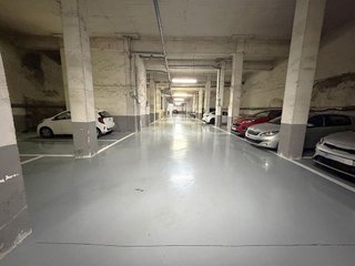 Garaje en alquiler en Benalúa en Alicante