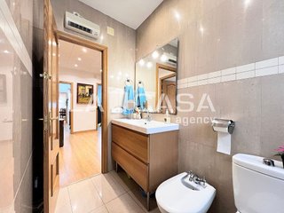 Piso en venta en Ciutat Jardí en Valencia
