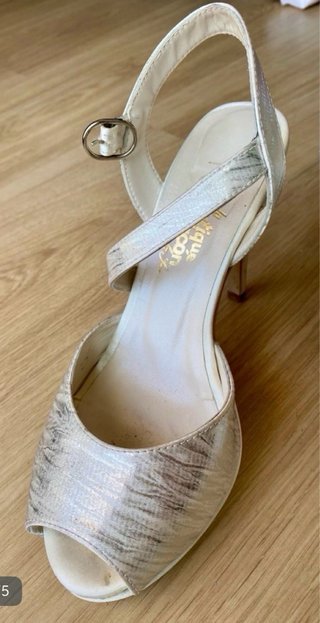 Zapatos de Fiesta plateados y blancos