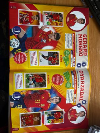 Álbum cromos Liga 21-22 y La Selección