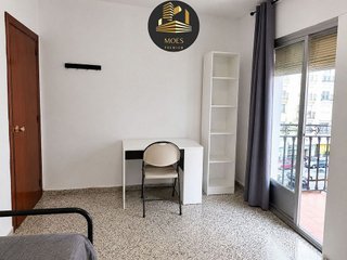 Piso en alquiler en Peñamefecit - Avda Barcelona en Jaén