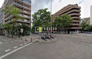 Local comercial en venta en Vallehermoso en Madrid