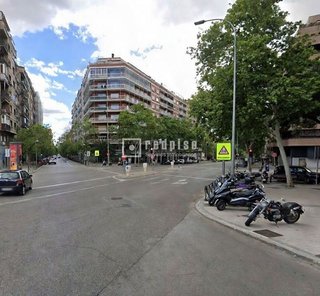Local comercial en venta en Vallehermoso en Madrid