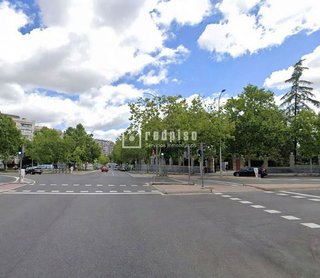 Local comercial en venta en Vallehermoso en Madrid