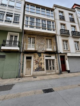 Edificio en venta en Ensanche en Coruña (A)