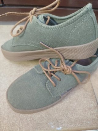 Zapatos niño Álvaro Moreno verde ante