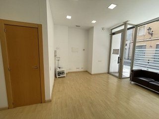 Local comercial en alquiler en El Pilar en Valencia