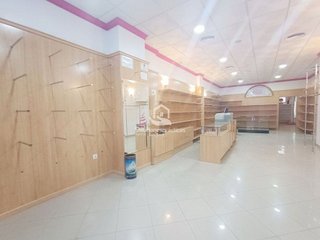 Local comercial en alquiler en Martos