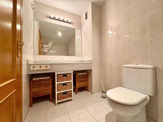 Piso en alquiler en Apóstol Santiago en Madrid