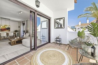 Piso en venta en Nueva Andalucía centro en Marbella