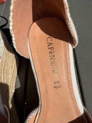 Alpargatas cuña CAFèNOIR beige/dorado