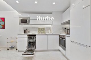 Piso en venta en Lomas de Marbella Club - Puente Romano en Marbella