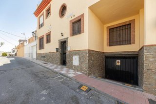 Piso en venta en Zubia (La)