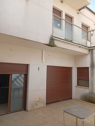 Casa adosada en venta en Valdepeñas