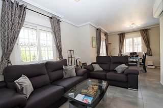Chalet en venta en Campos de Golf - Villa Martin - Los Dolses en Orihuela