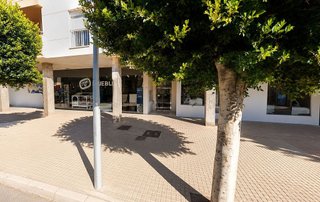 Local comercial en venta en Pabellón - Estación - El Corte Inglés en Ejido (El)