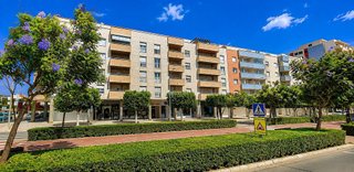 Local comercial en venta en Pabellón - Estación - El Corte Inglés en Ejido (El)