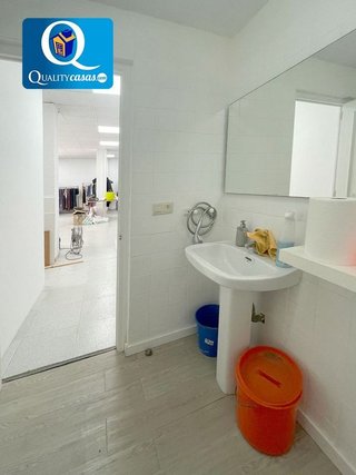 Local comercial en venta en Altozano - Conde Lumiares en Alicante