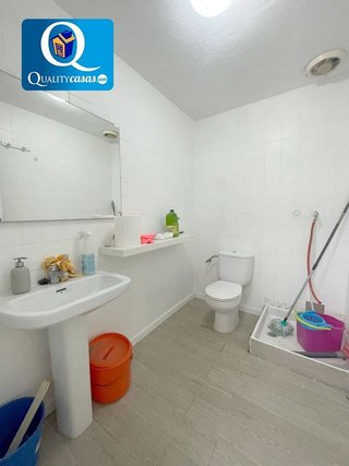 Local comercial en venta en Altozano - Conde Lumiares en Alicante