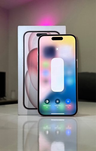 iPhone 15 100% Batería