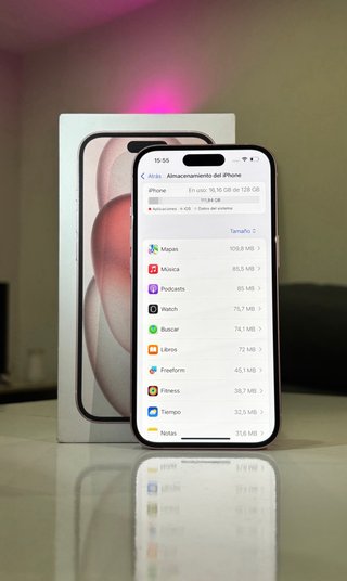 iPhone 15 100% Batería