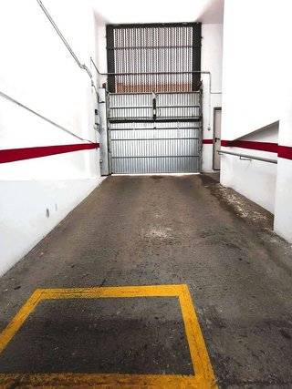 Garaje en venta en El Castell-Poble Vell en Castelldefels