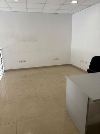 Local comercial en alquiler en Benetússer