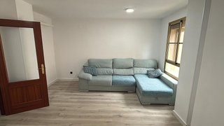 Piso en alquiler en Puerta Blanca en Málaga