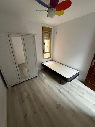 Piso en alquiler en Puerta Blanca en Málaga