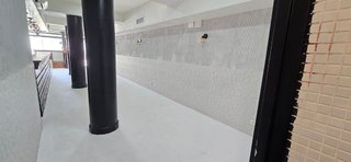 Local comercial en venta en Ambroz en Madrid
